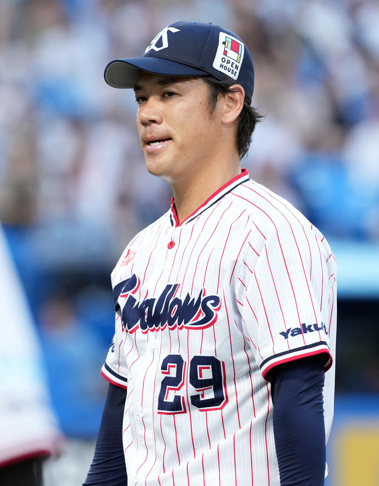 ヤクルト対西武　1回表、2失点のヤクルト小川泰弘（撮影・たえ見朱実）