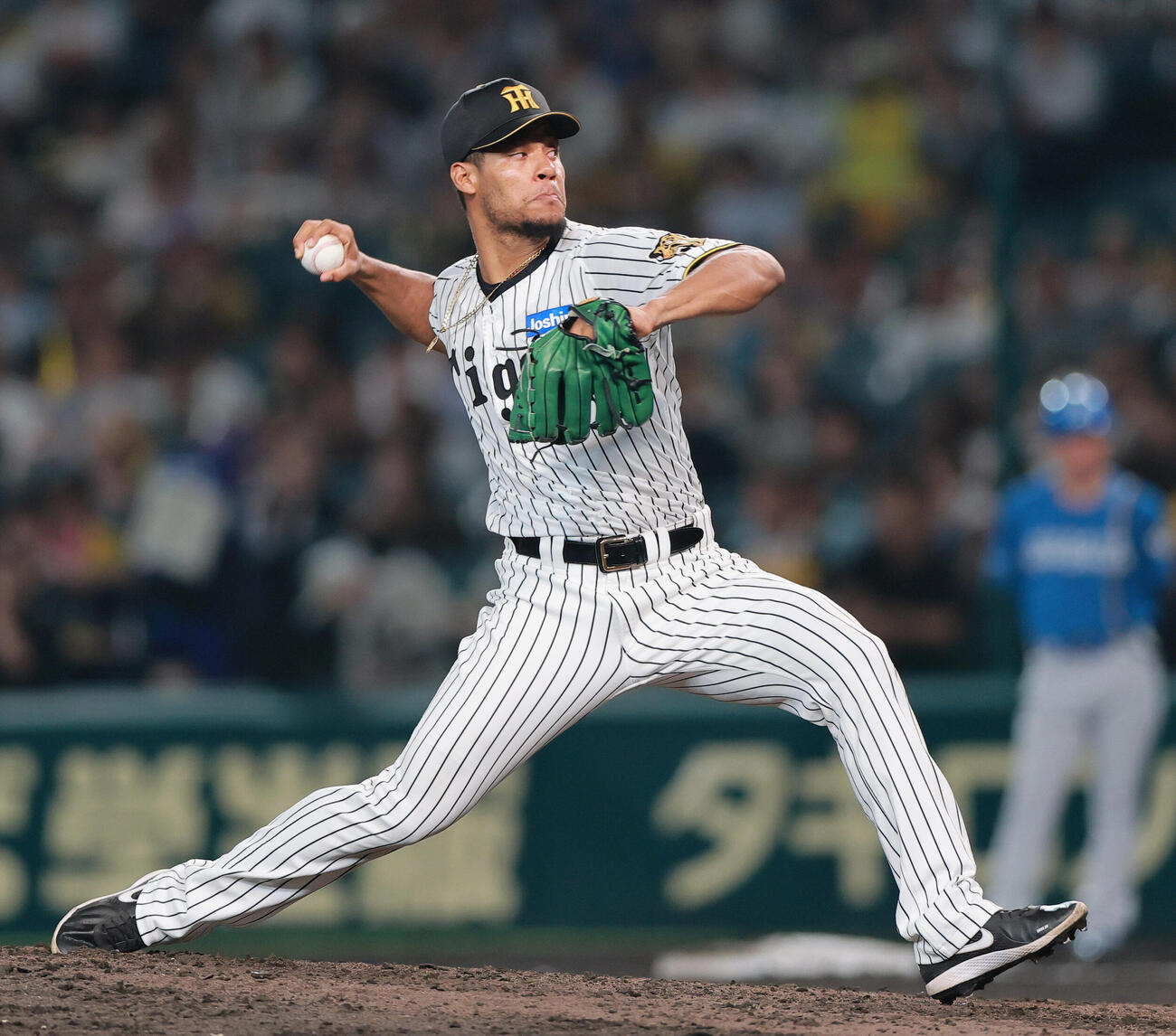 阪神対日本ハム　8回表に登板する阪神ダウリ・モレッタ（撮影・上山淳一）