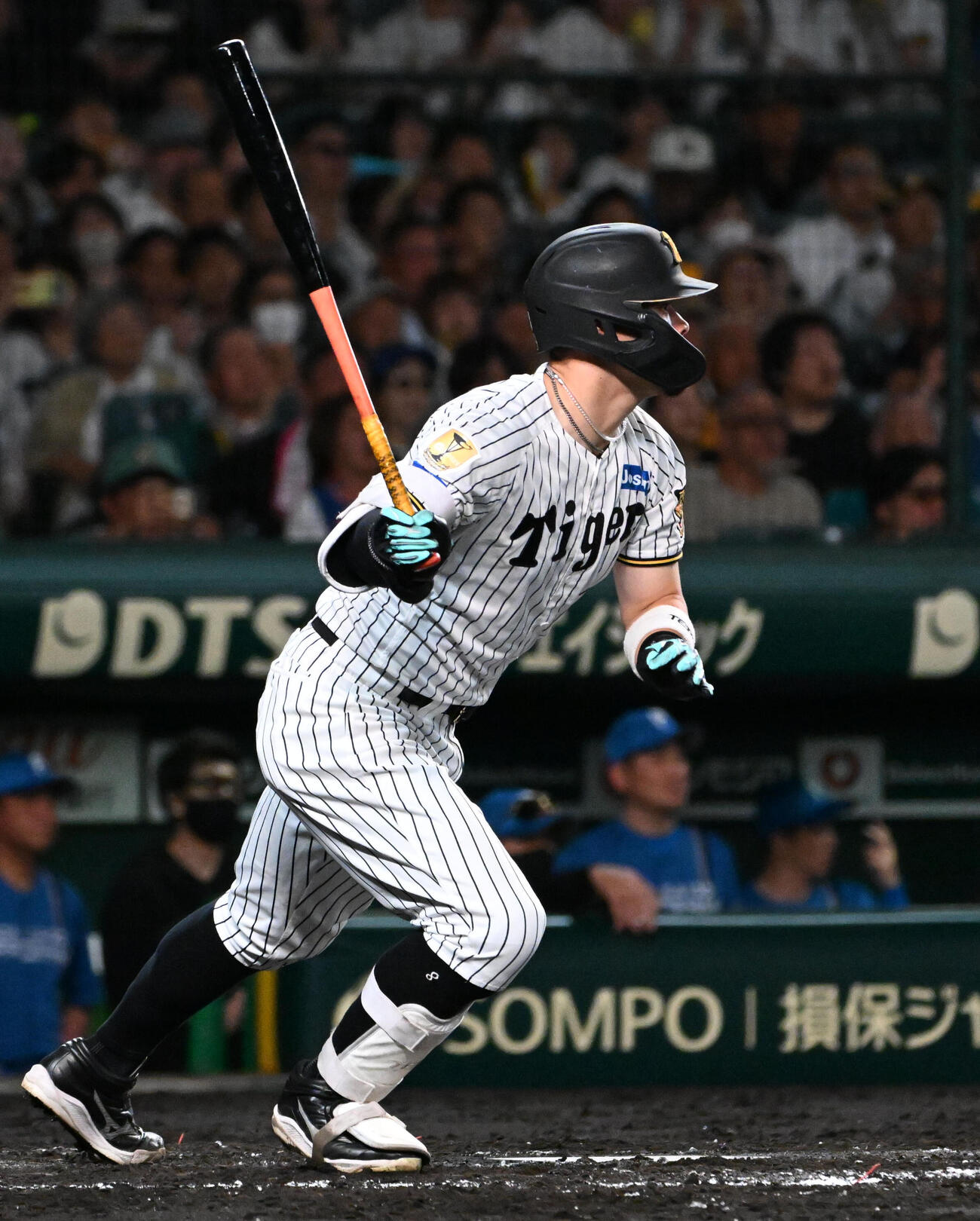 阪神対日本ハム　4回裏阪神無死　佐藤輝明は左安打を放つ（撮影・石井愛子）