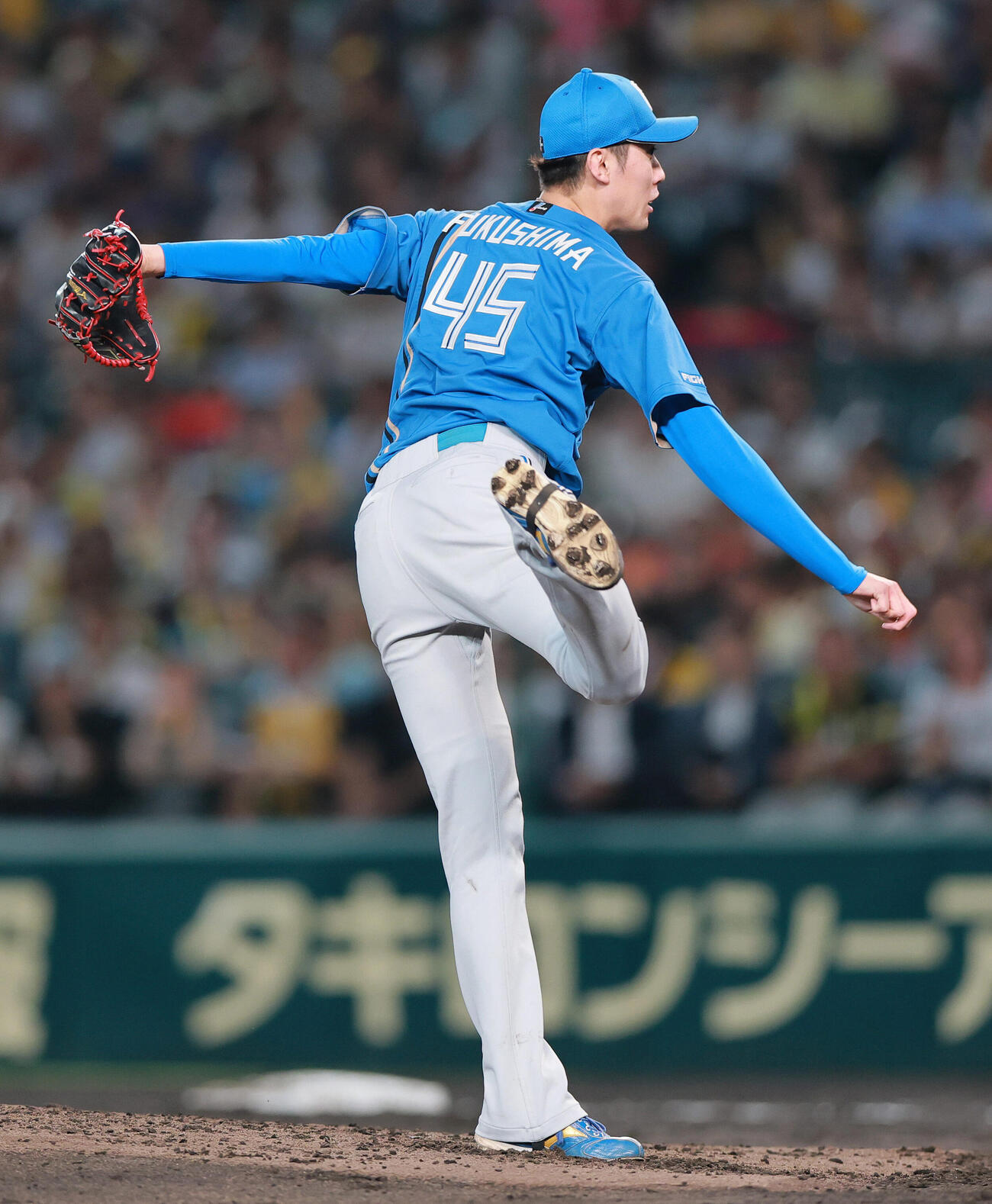 阪神対日本ハム　3回裏、力投する日本ハム先発の福島蓮（撮影・上山淳一）