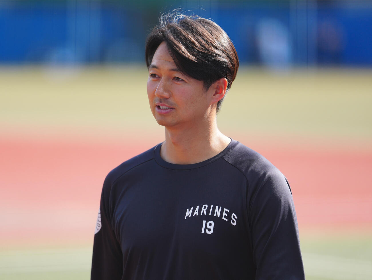 ロッテ対阪神　試合前練習を終え引き揚げるロッテ唐川侑己（撮影・鈴木みどり）