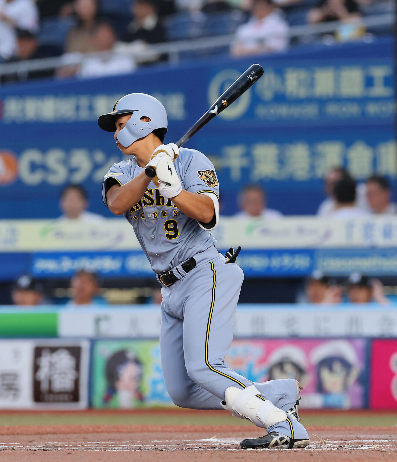 ロッテ対阪神　2回表阪神無死、立石正広は左前打を放つ（撮影・藤尾明華）ZOZOマリンスタジアム