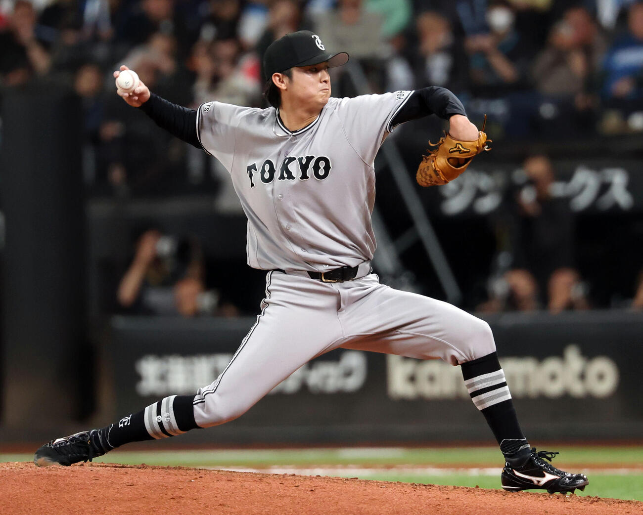 日本ハム対巨人　6回裏日本ハムの攻撃を抑えた田中瑛斗（撮影・浅見桂子）