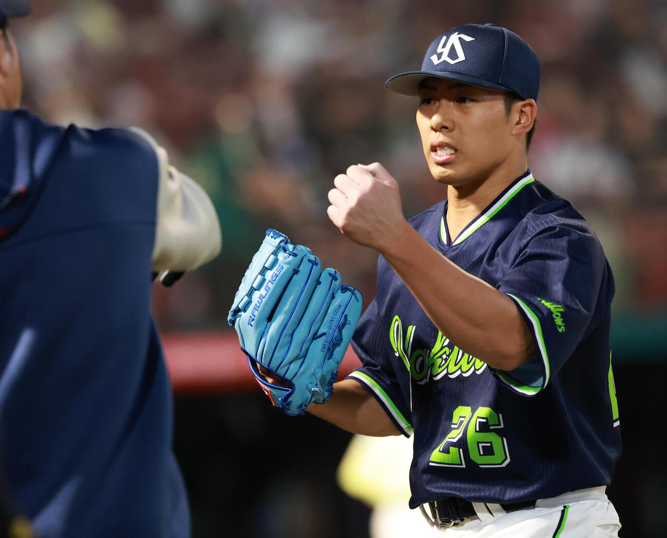 交流戦　楽天対ヤクルト　4回を無失点に抑えベンチに引き揚げる山野太一（撮影・水谷安孝）