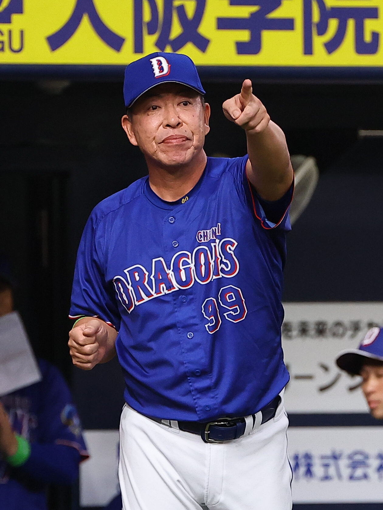 オリックス対中日　選手交代を告げる井上一樹監督（撮影・上田博志）＝2026年5月29日