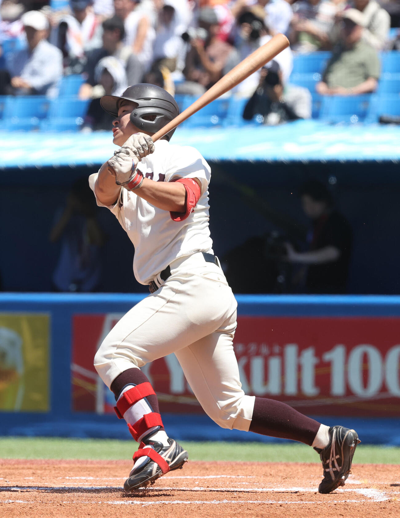 6大学野球　早大対慶大　1回表早大無死、霜結太は本塁打を放つ（撮影・柴田隆二）