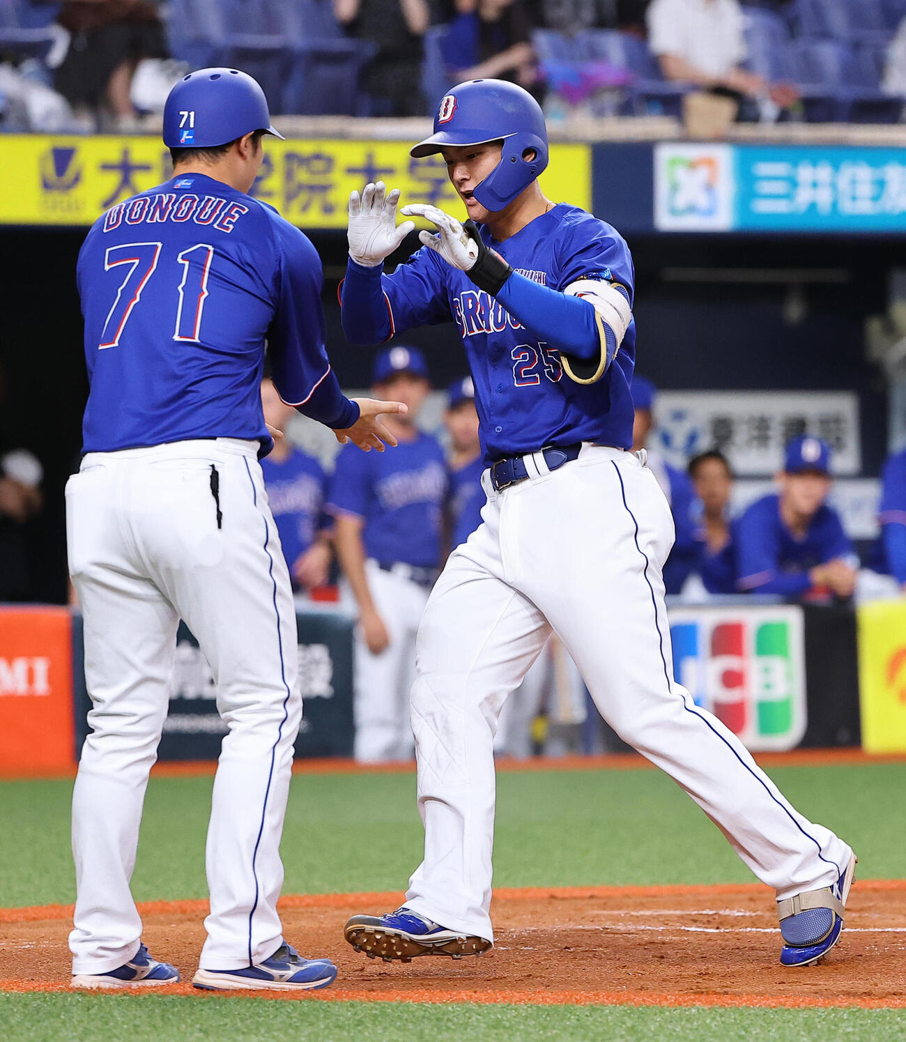 オリックス対中日　2回表中日2死、石川昂弥はソロ本塁打を放つ（撮影・上田博志）