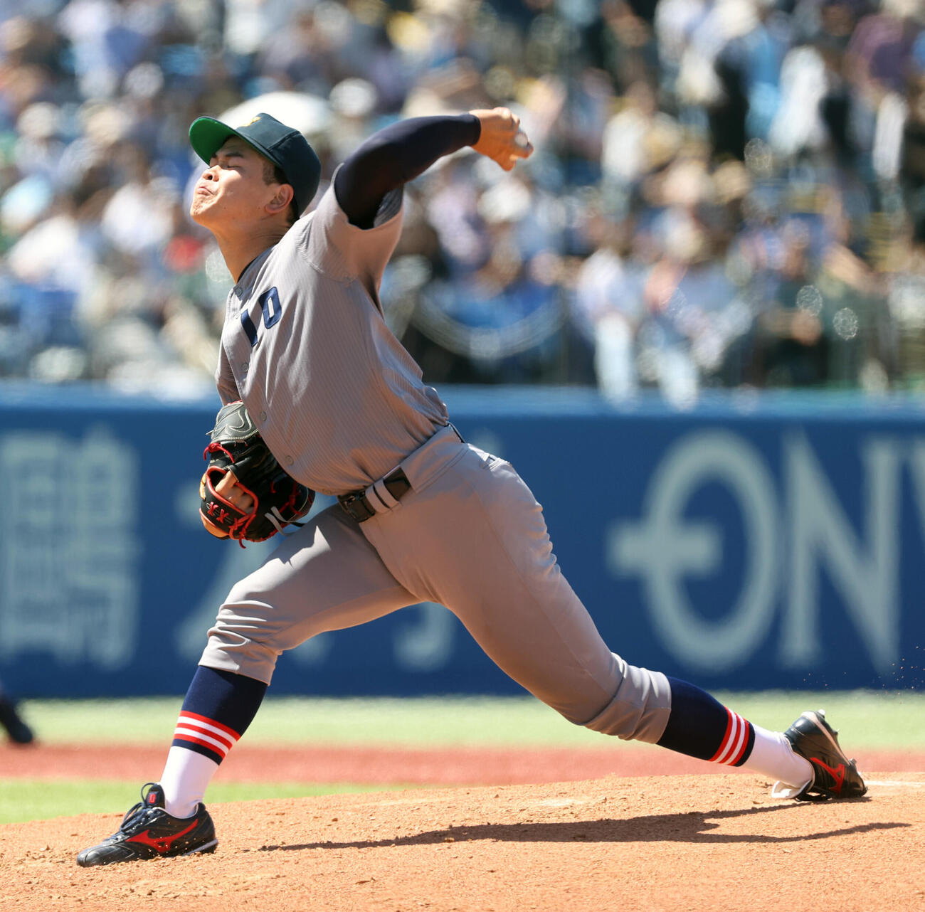 6大学野球　早大対慶大　好投する慶大･渡辺和大（撮影・柴田隆二）