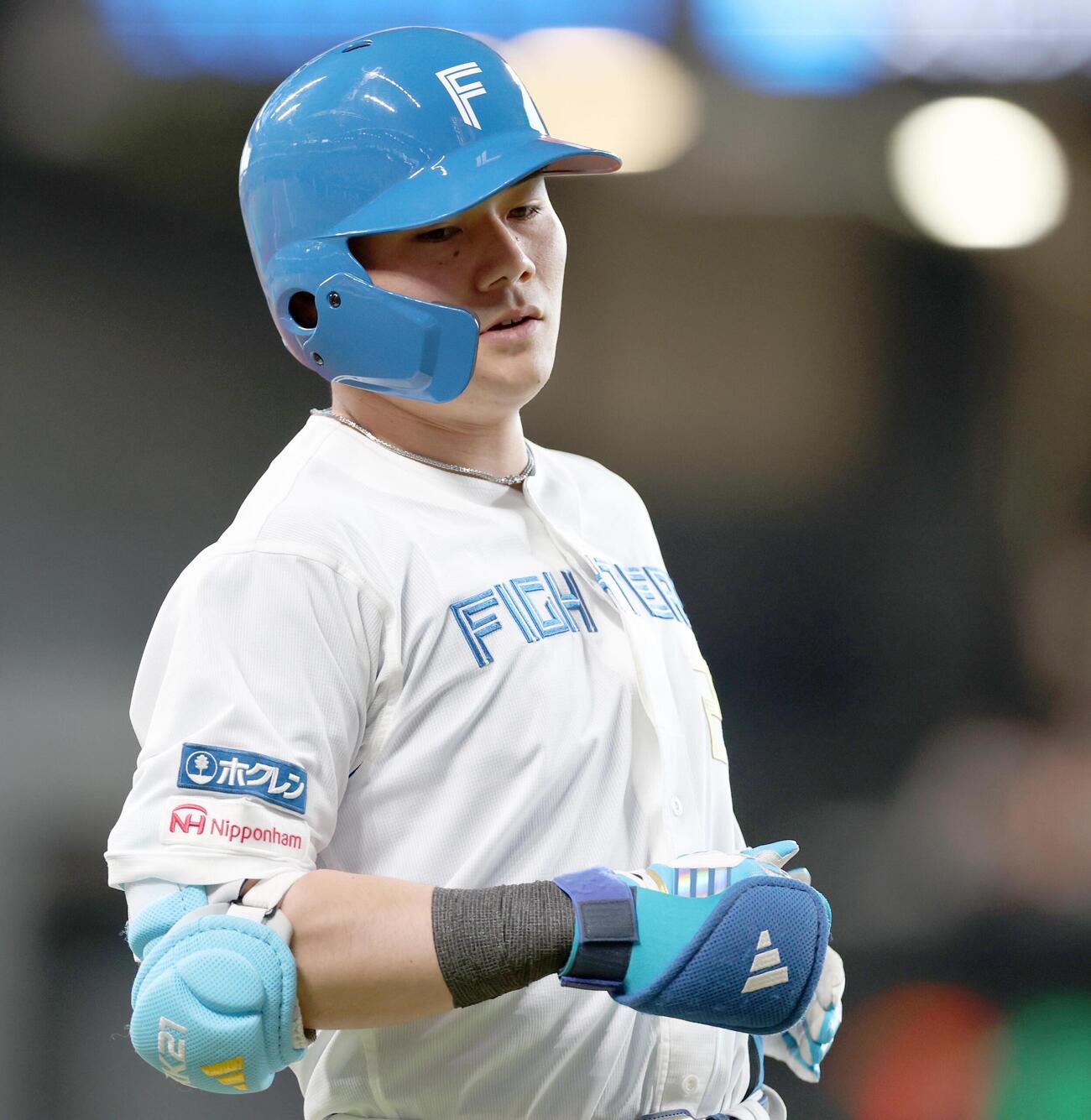 日本ハム対巨人　7回裏日本ハム2死一、三塁、遊ゴロに終わる清宮幸太郎（撮影・黒川智章）＝2026年5月30日
