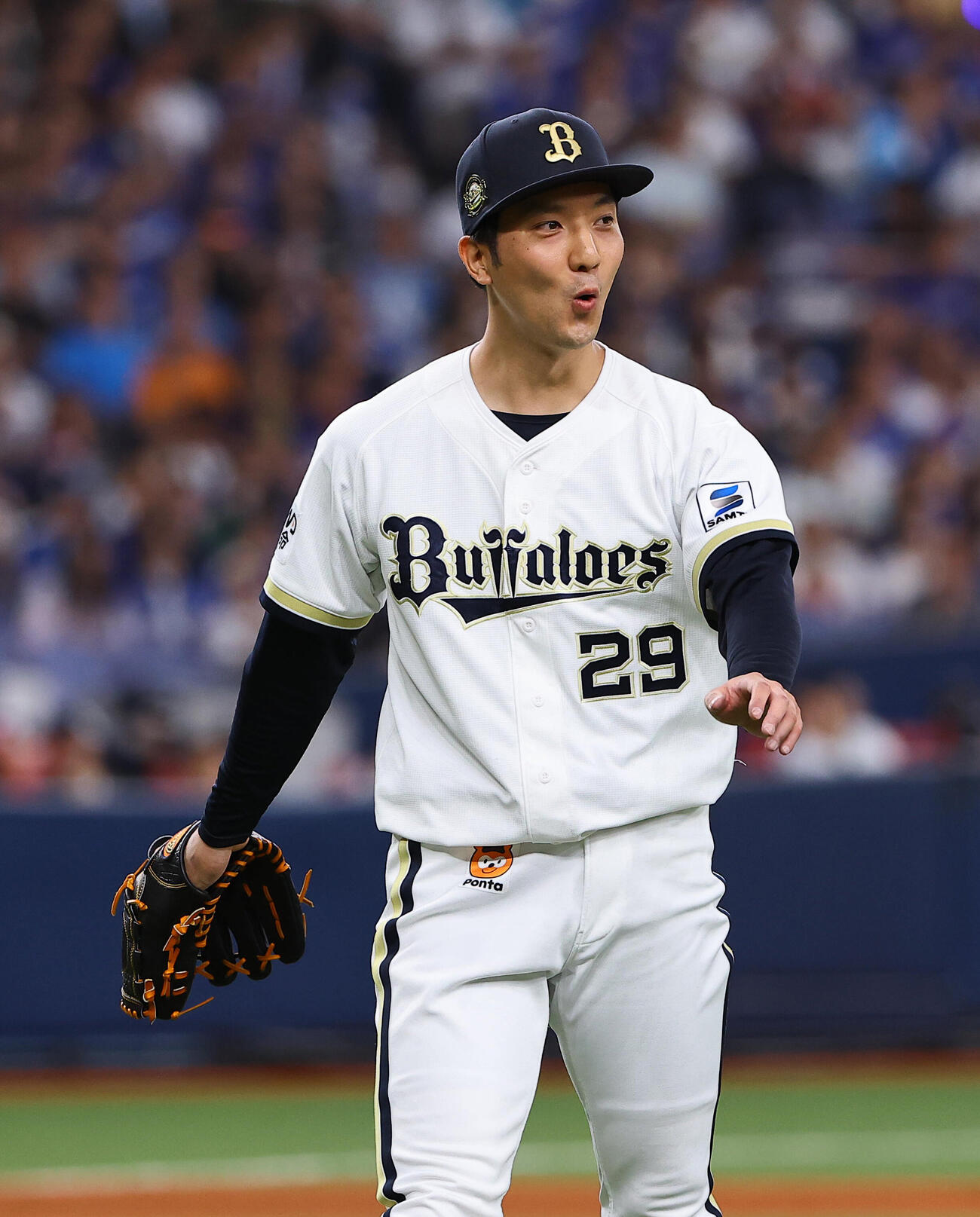 オリックス対中日　6回1失点と好投した田嶋大樹は笑顔を見せる（撮影・上田博志）