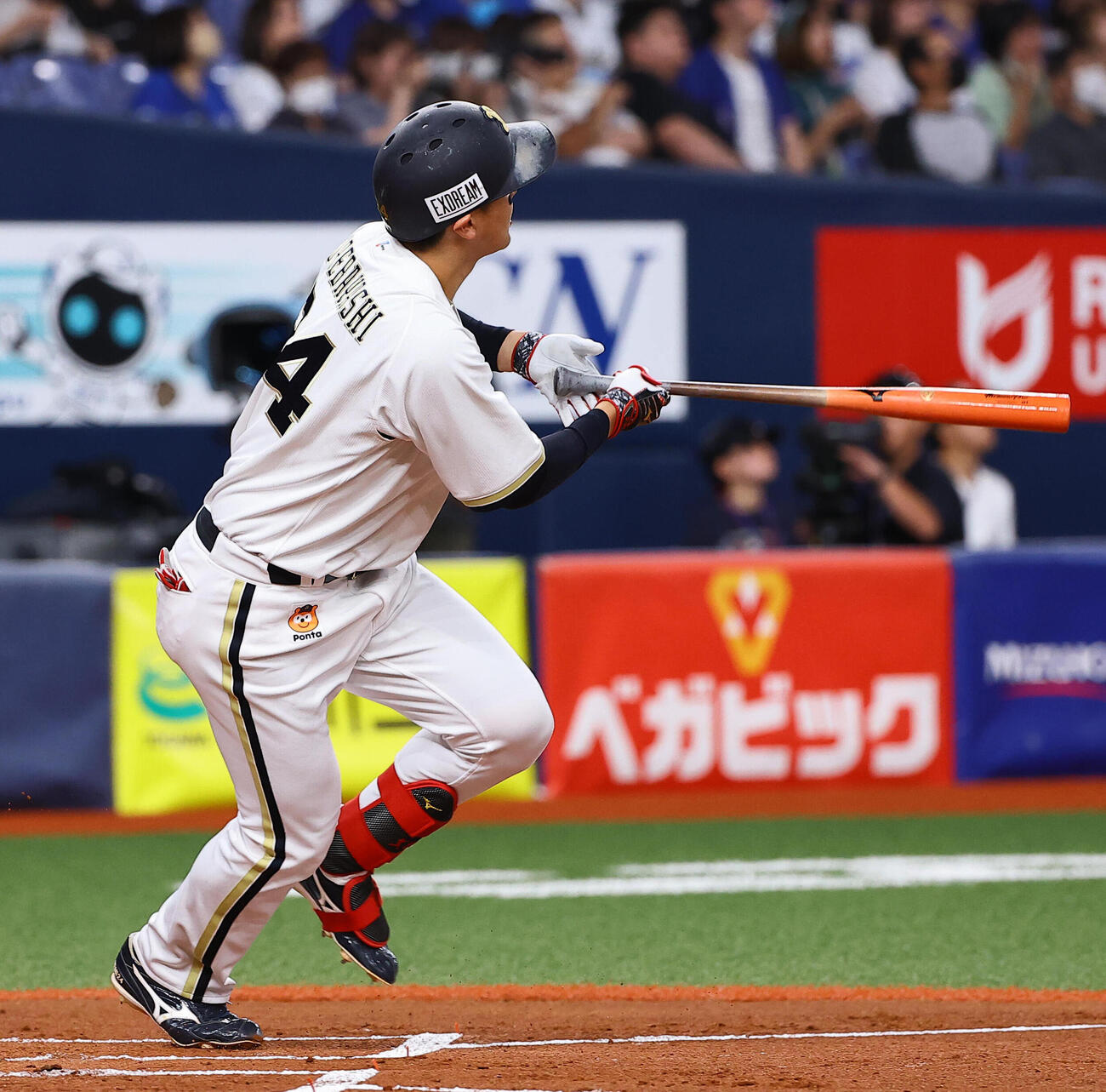 オリックス対中日　1回裏オリックス1死二塁、紅林弘太郎は先制2点本塁打を放つ（撮影・上田博志）