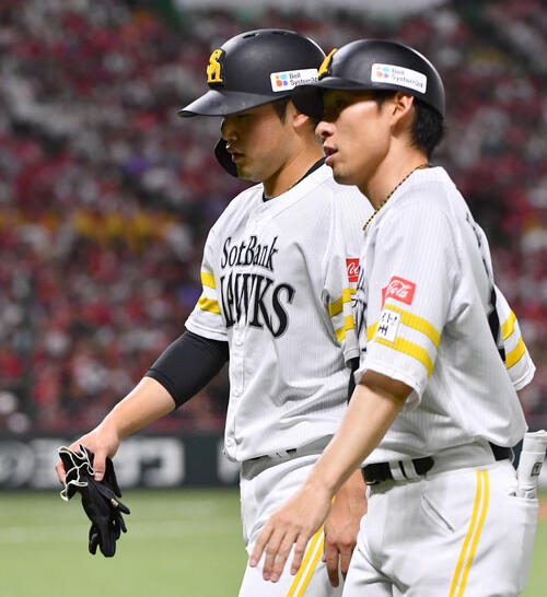 【ソフトバンク】山本恵大が負傷交代　右翼守備中に打球追ってフェンス激突、脳しんとう疑い考慮