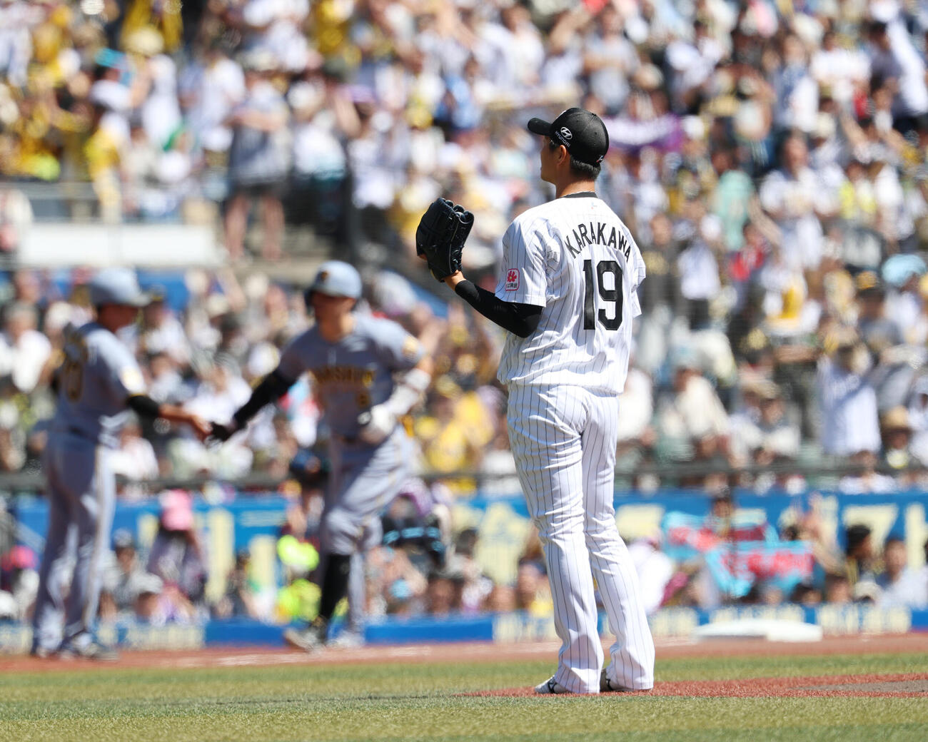 ロッテ対阪神　1回表阪神2死、佐藤輝明にソロ本塁打を浴びる唐川侑己（撮影・増田悦実）＝2026年5月30日