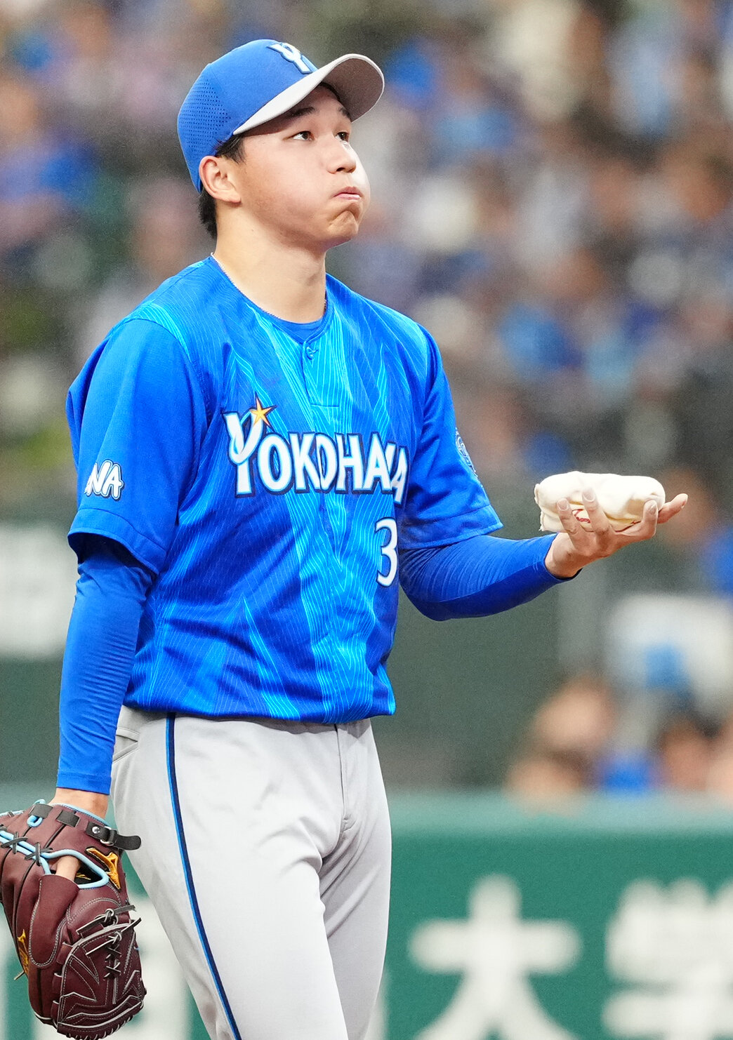交流戦　西武対DeNA 1回裏西武1死一、二塁、タイラー・ネビンに先制適時打を浴びた先発の武田陸玖（撮影・江口和貴）