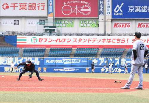 阪神】“嵐”の前の静けさ 名物の海風やわらぐ穏やか気候 3日目で初めて