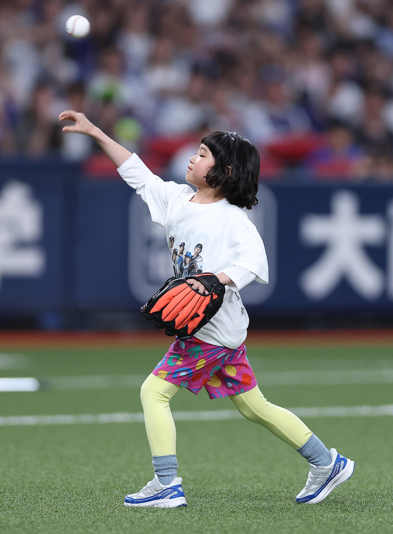 始球式を務める永尾柚乃（撮影・前田充）