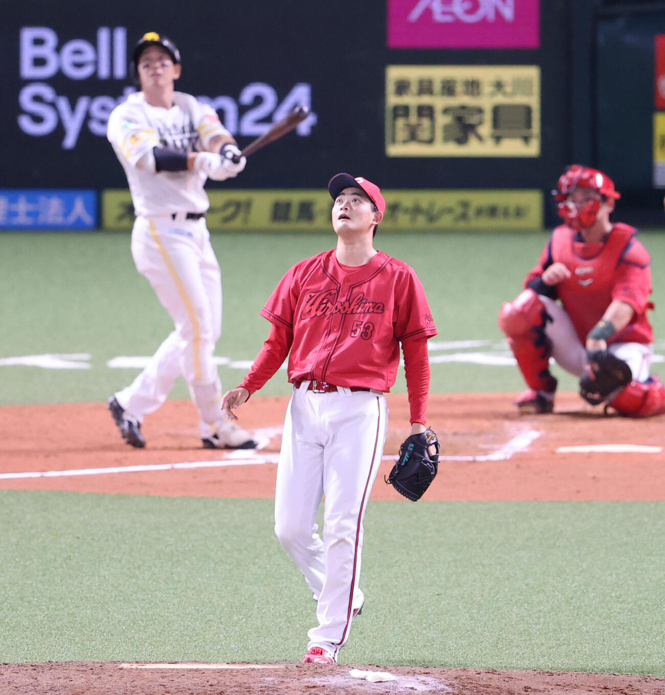 ソフトバンク対広島　6回裏ソフトバンク1死、栗原陵矢に右越え本塁打を浴びた岡本駿（撮影・梅根麻紀）