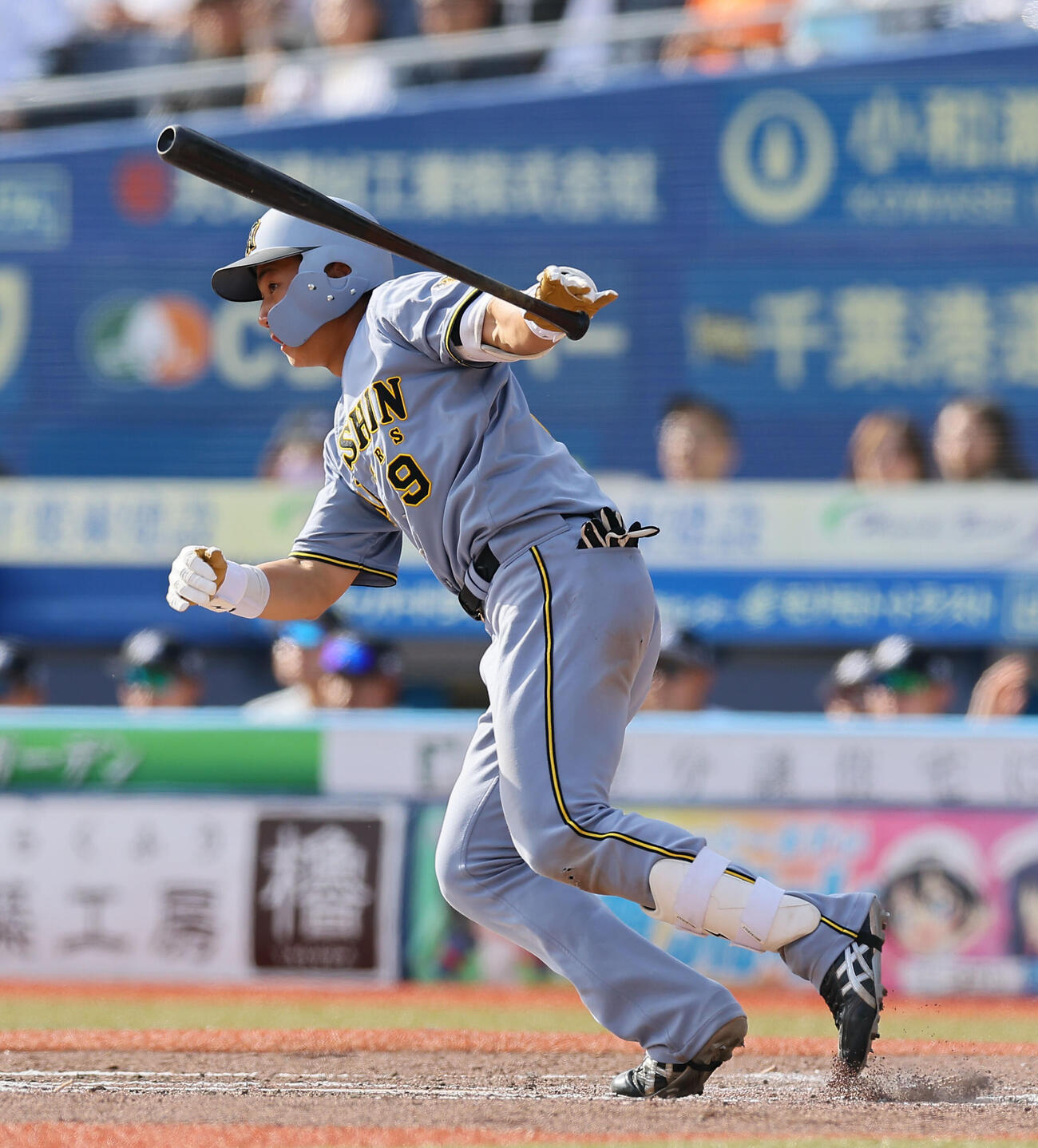 ロッテ対阪　9回表阪神1死、立石正広は内野安打を放つ（撮影・藤尾明華）＝2026年5月31日、ZOZOマリンスタジアム