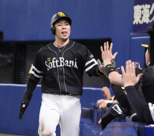 【ソフトバンク】４点奪われた直後の６回に一挙５点であっさり逆転　交流戦首位の底力
