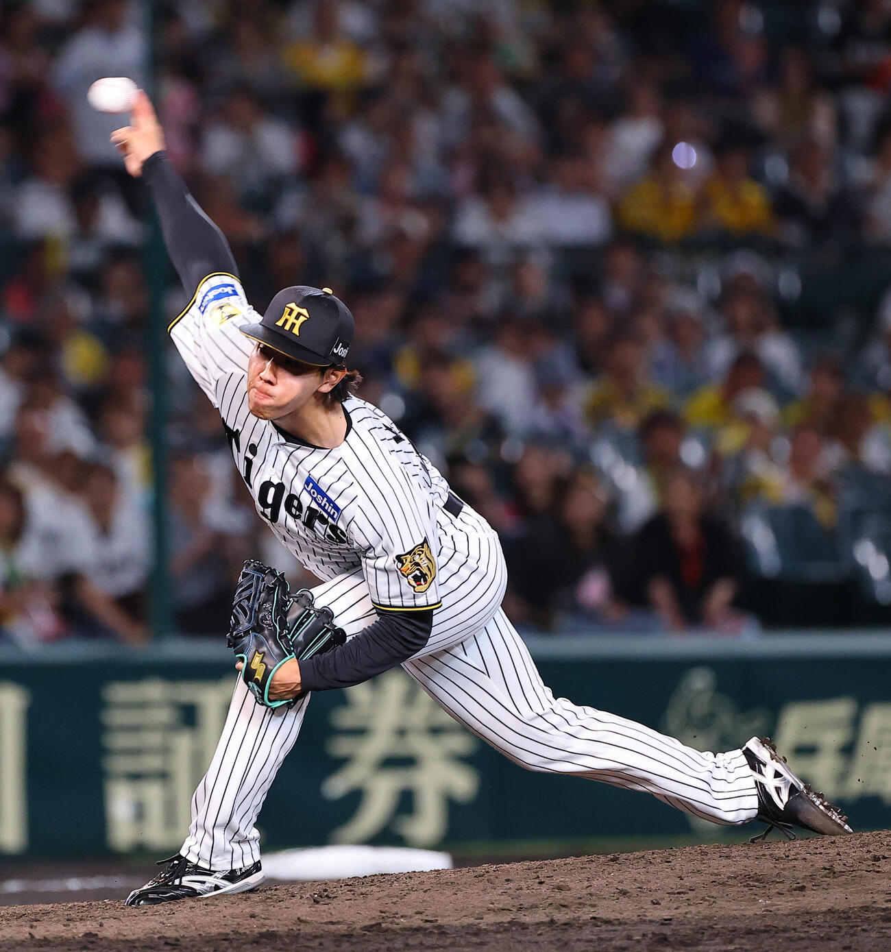 阪神対西武　9回、阪神3番手の工藤泰成は160キロのストレートを投げる（撮影・上田博志）