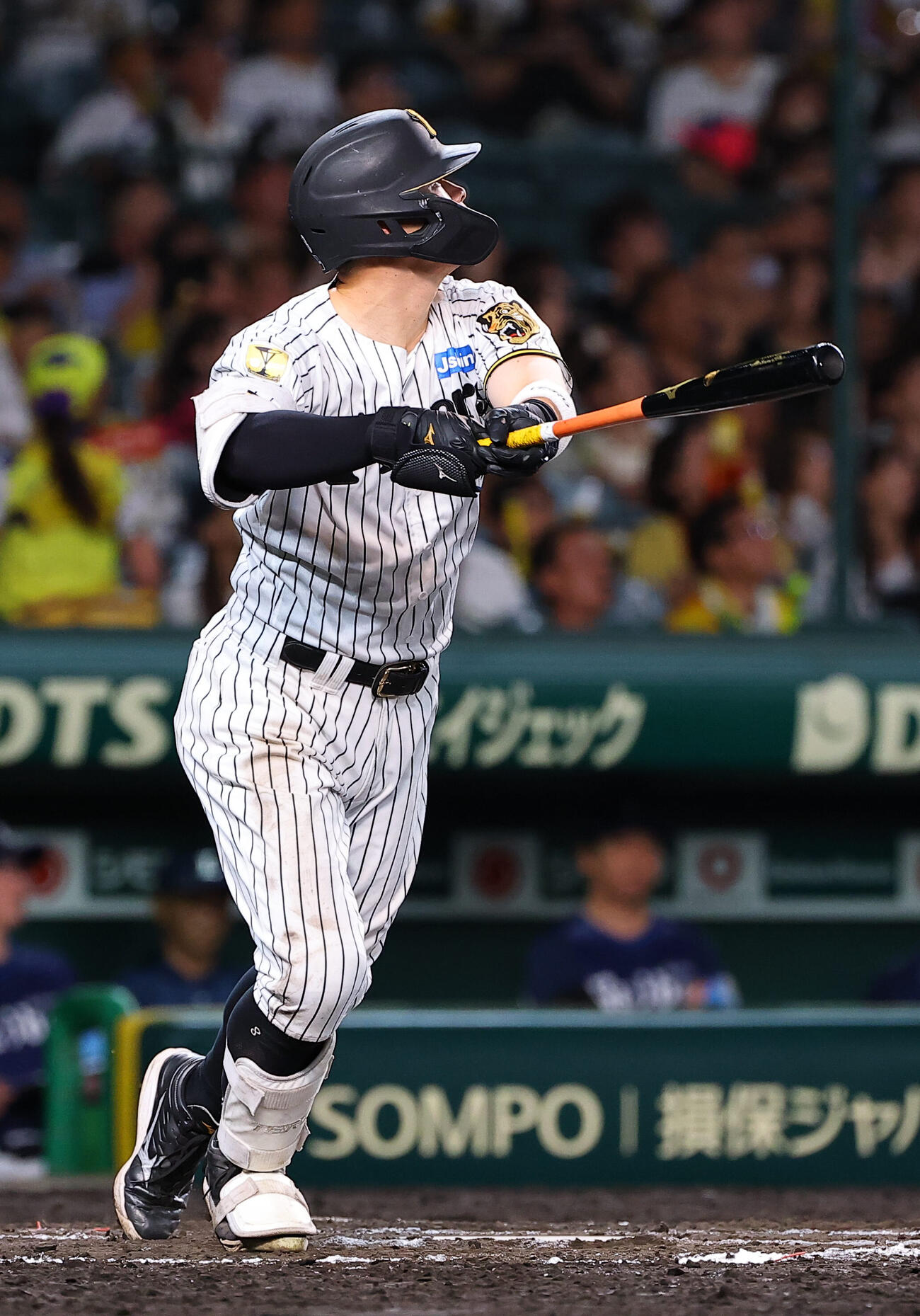 阪神対西武　9回裏阪神無死三塁、佐藤輝明は2点本塁打を放つ（撮影・上田博志）