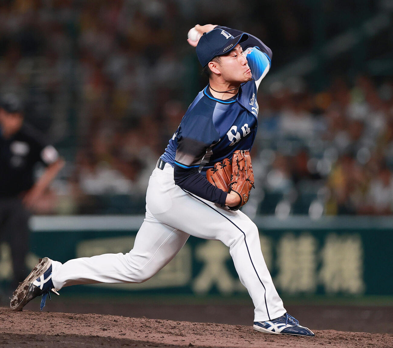 阪神対西武　9回裏に登板する西武岩城颯空（撮影・上山淳一）