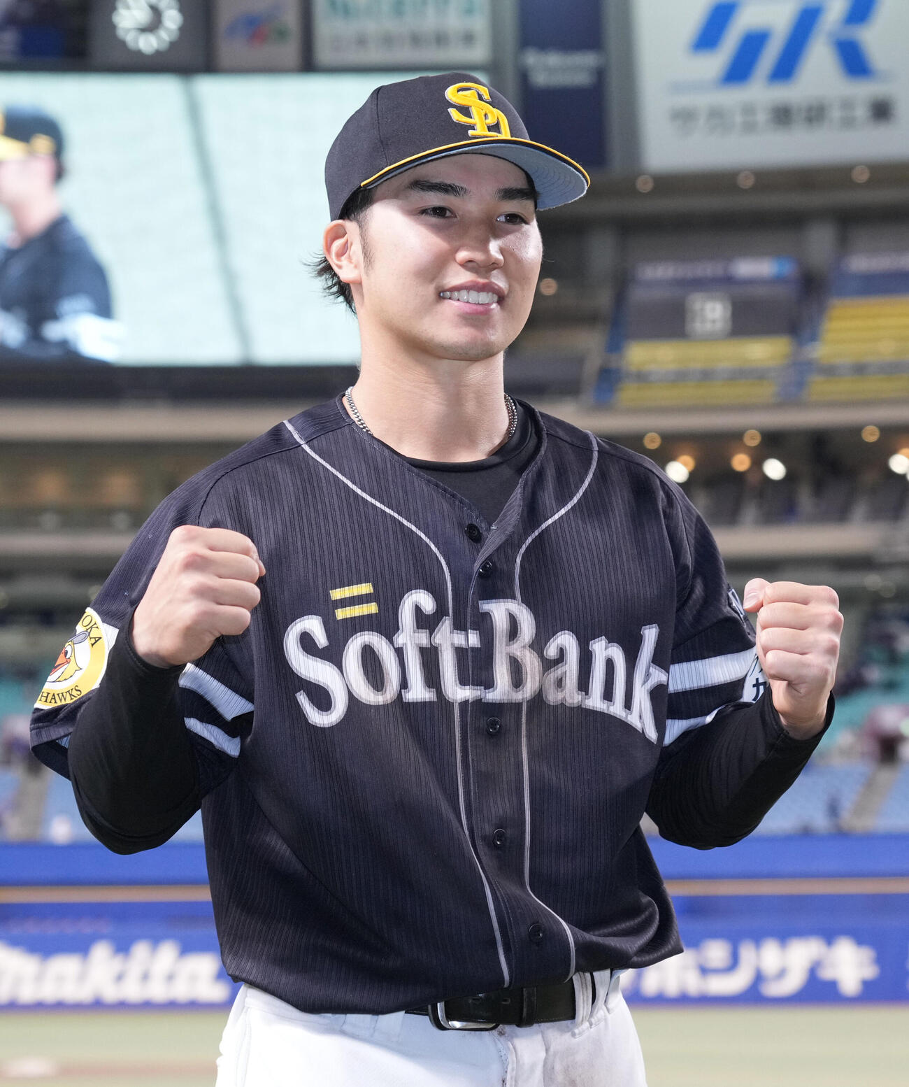 プロ野球交流戦中日対ソフトバンク　ヒーローインタビューを終えポーズを決める広瀬隆太（撮影・森本幸一）＝2026年6月3日