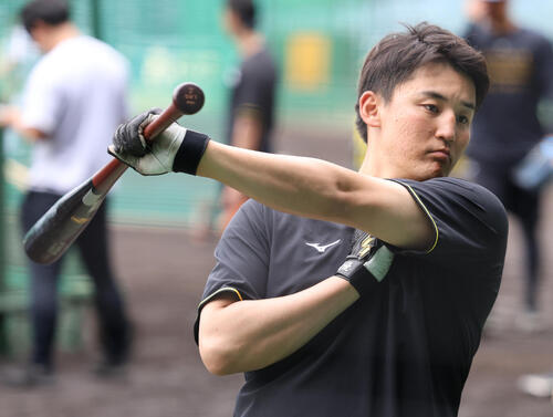 【阪神】前日ダブルエラーの小幡竜平が登録抹消　代わって元西武の元山飛優が出場登録
