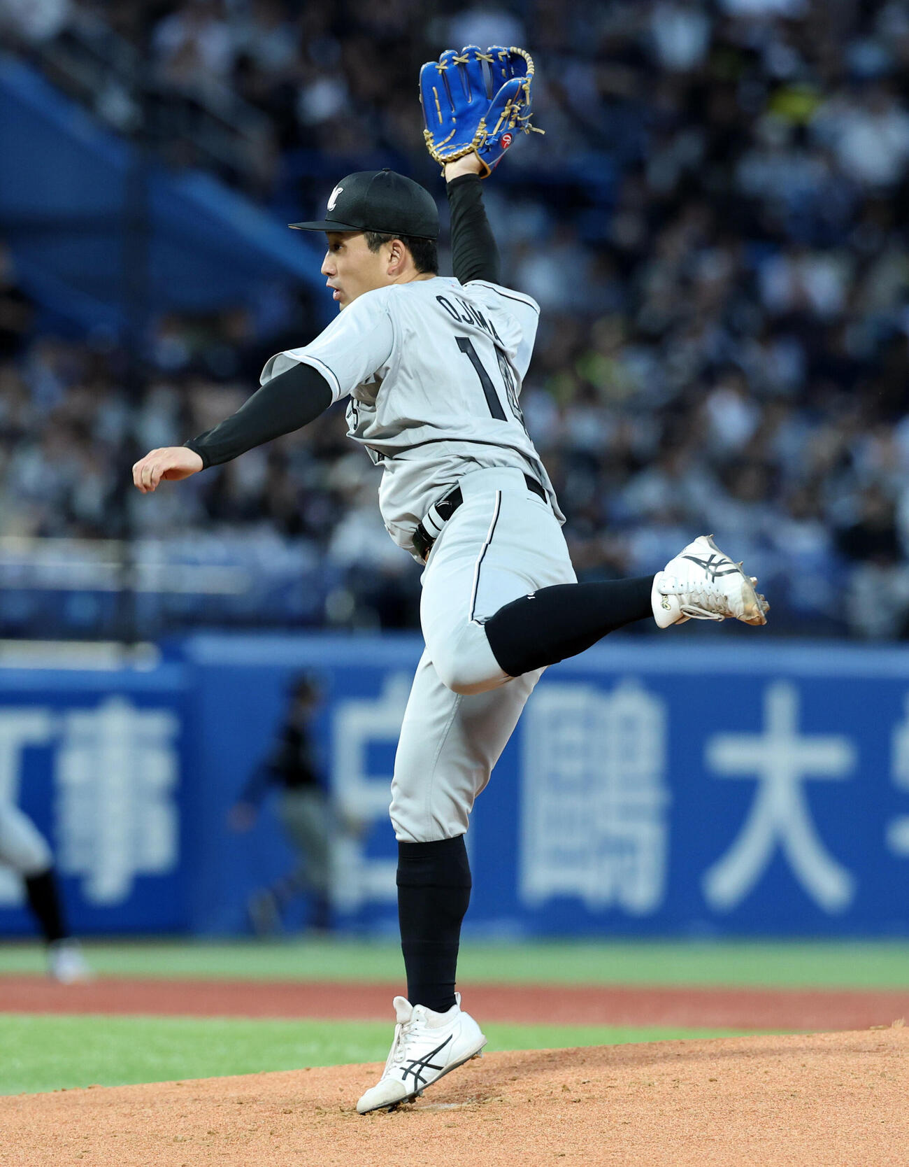 ヤクルト対ロッテ　ロッテ先発の小島和哉（撮影・浅見桂子）