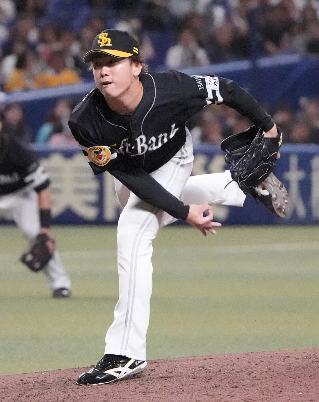 中日対ソフトバンク　6回裏中日1死一、二塁、ソフトバンク2番手で登板する木村光（撮影・森本幸一）