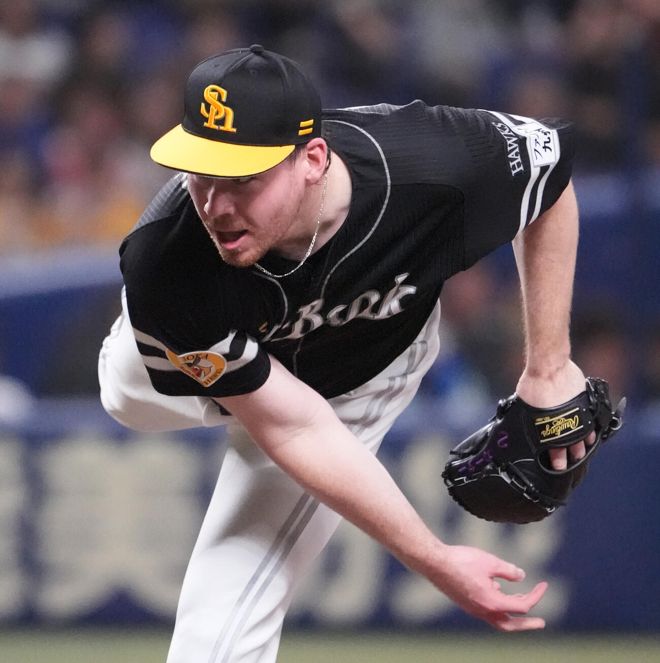 中日対ソフトバンク　2回裏、力投するソフトバンク先発のカーター・スチュワート・ジュニア（撮影・森本幸一）