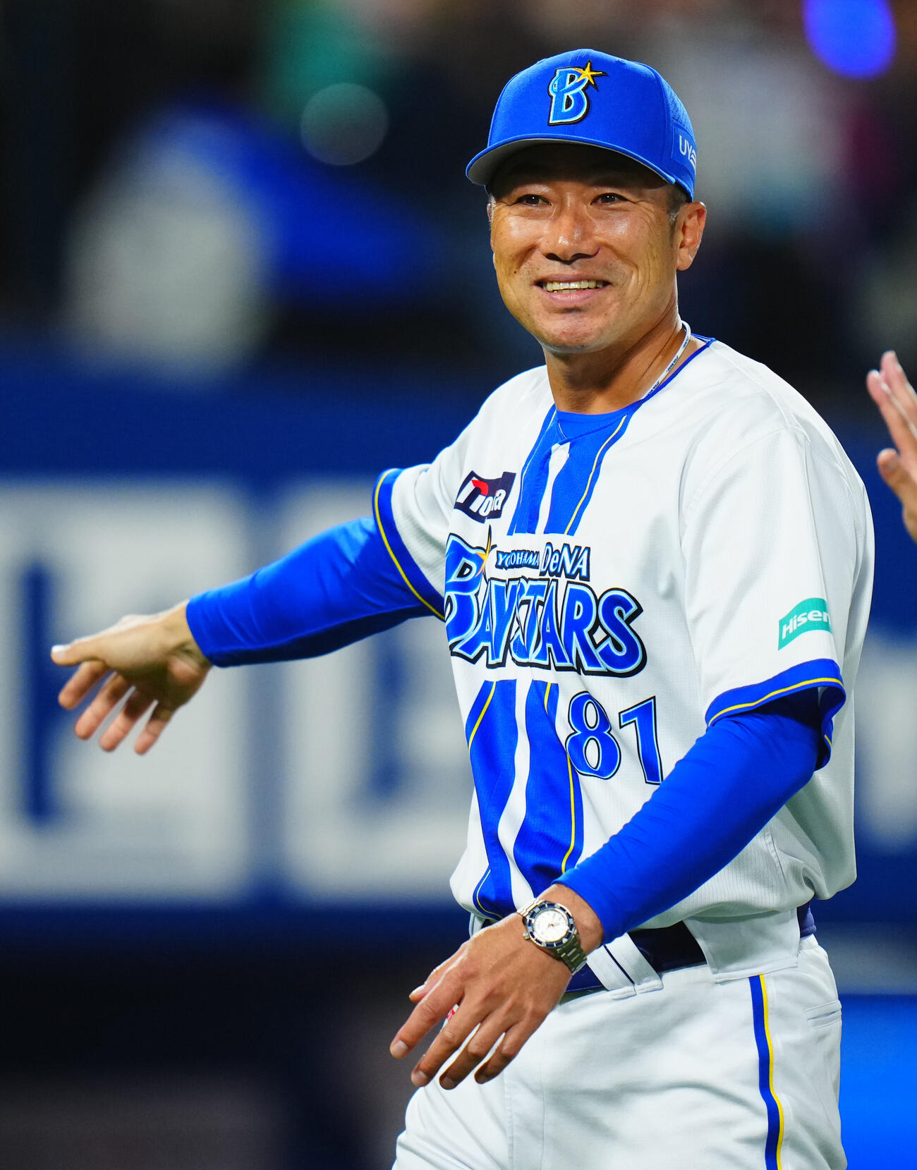 DeNA対楽天　サヨナラ勝ちで笑顔を見せるDeNA相川亮二監督（撮影・垰建太）