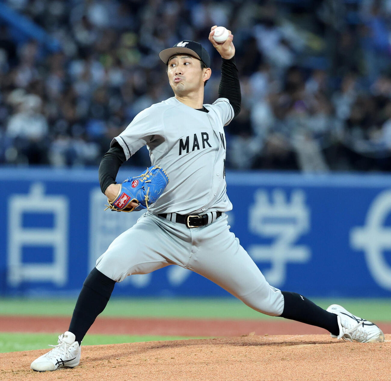 ヤクルト対ロッテ　ロッテ先発の小島和哉（撮影・浅見桂子）