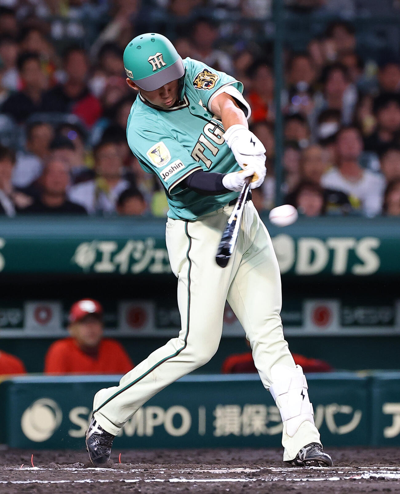 阪神対楽天　6回裏阪神2死三塁、立石正広は適時打を放つ「（撮影・上田博志）