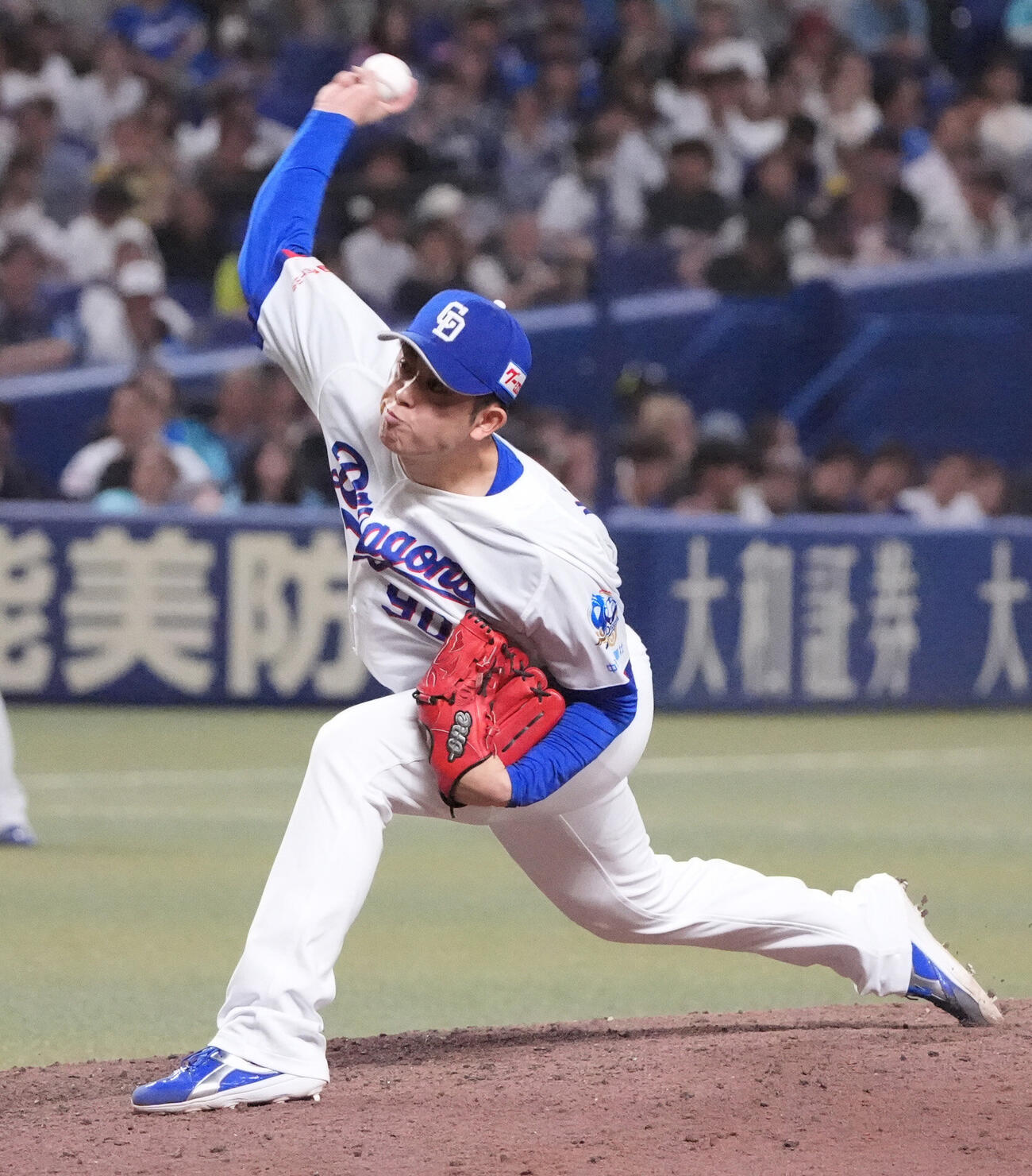 プロ野球交流戦中日対西武　9回表、中日3番手で登板する松山晋也（撮影・森本幸一）