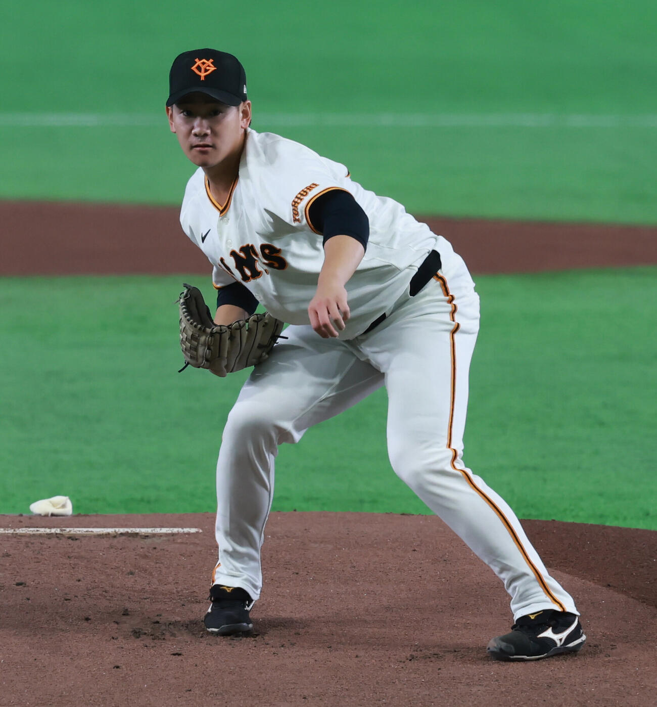交流戦　巨人対ロッテ　力投する巨人先発井上温大（撮影・水谷安孝）＝2026年6月5日