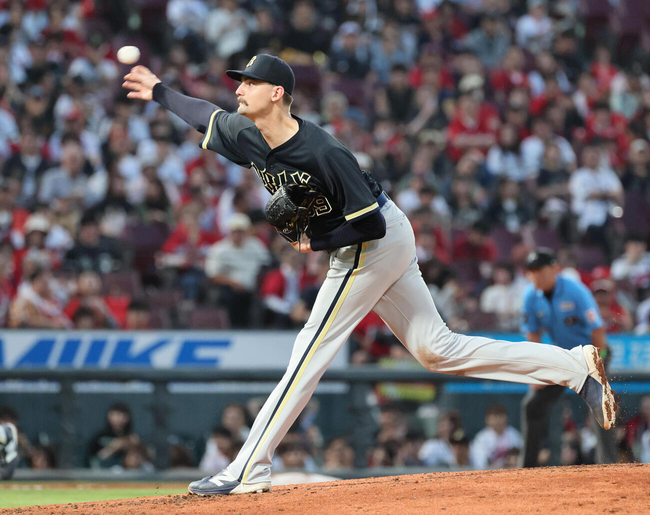 広島対オリックス　5回裏広島、オリックス先発のショーン・ジェリー（撮影・加藤孝規）