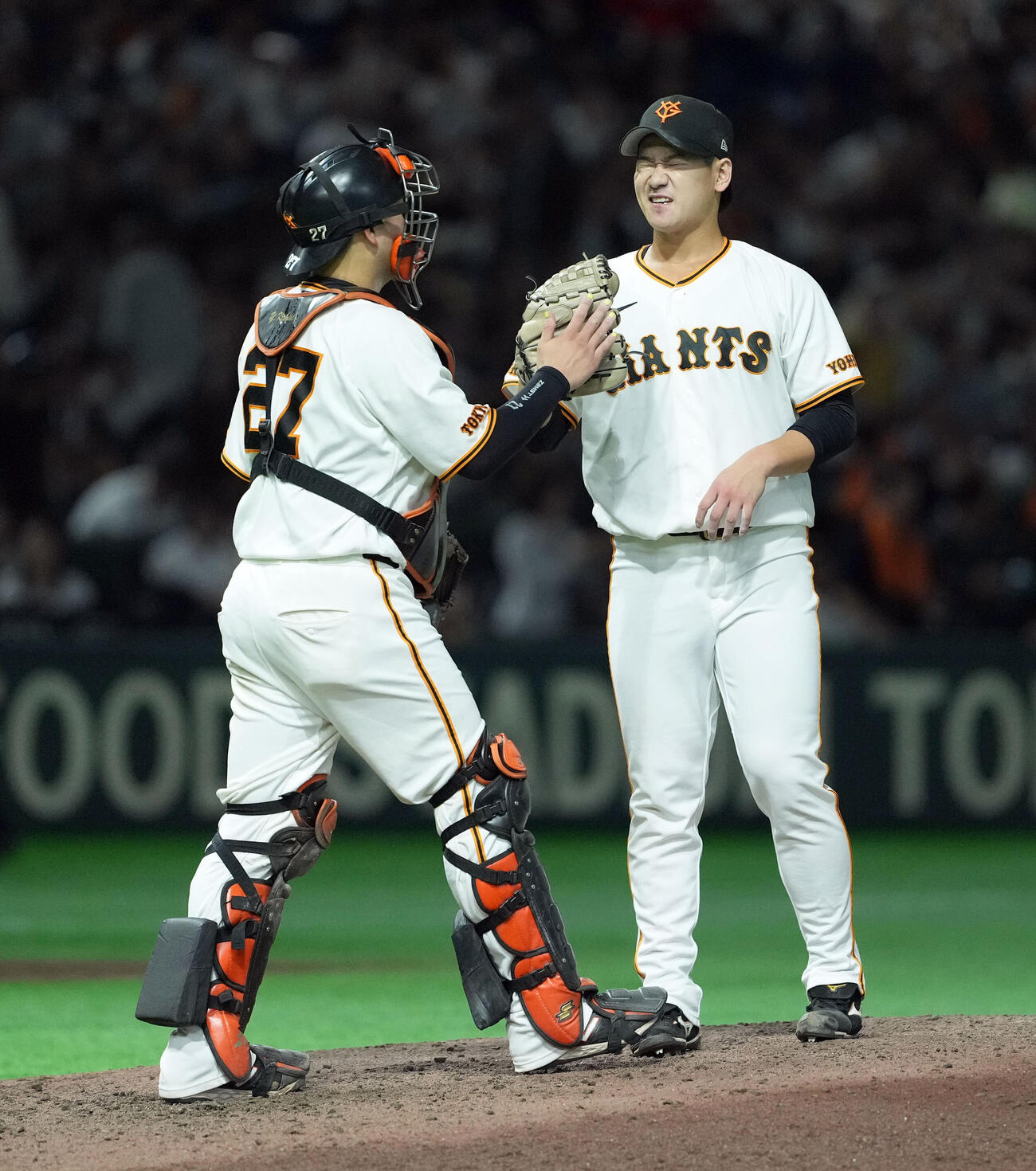 巨人対ロッテ　ロッテに勝利したもののネフタリ・ソトに2点本塁打を浴び完封は出来ず、悔しい表情を見せる巨人井上温大（撮影・たえ見朱実）