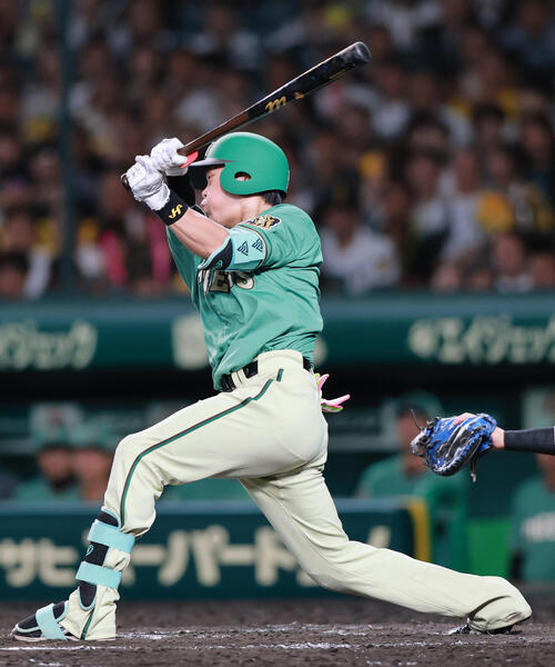 阪神】伏見寅威「ピンチどう乗り切るか」好リードで最少失点＆バットで