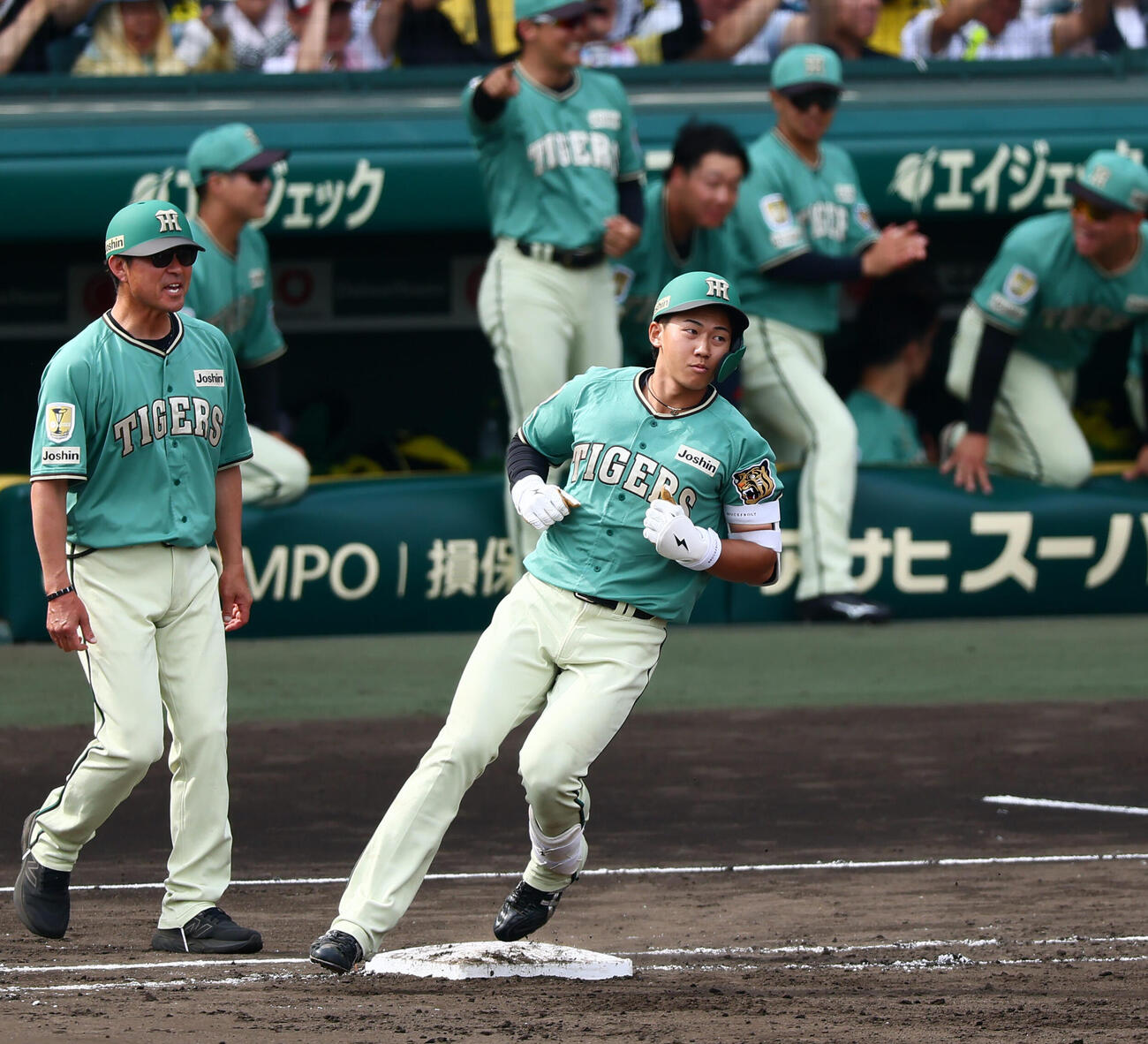 阪神対楽天　5回裏阪神1死三塁、立石正広は先制適時打を放つ（撮影・加藤哉）