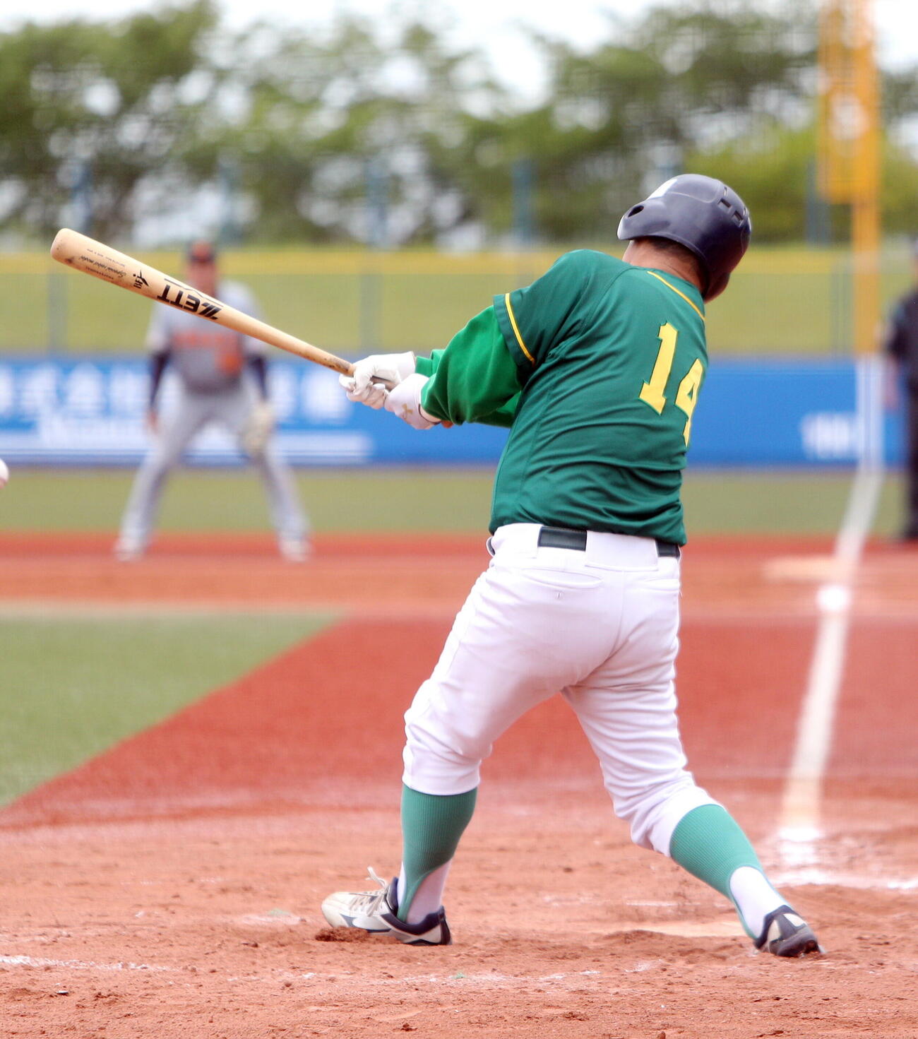大崎トリプルクラウン対青葉クラブ　8回、打席に立つ青葉クラブ・小野秀明（撮影・木村有優）