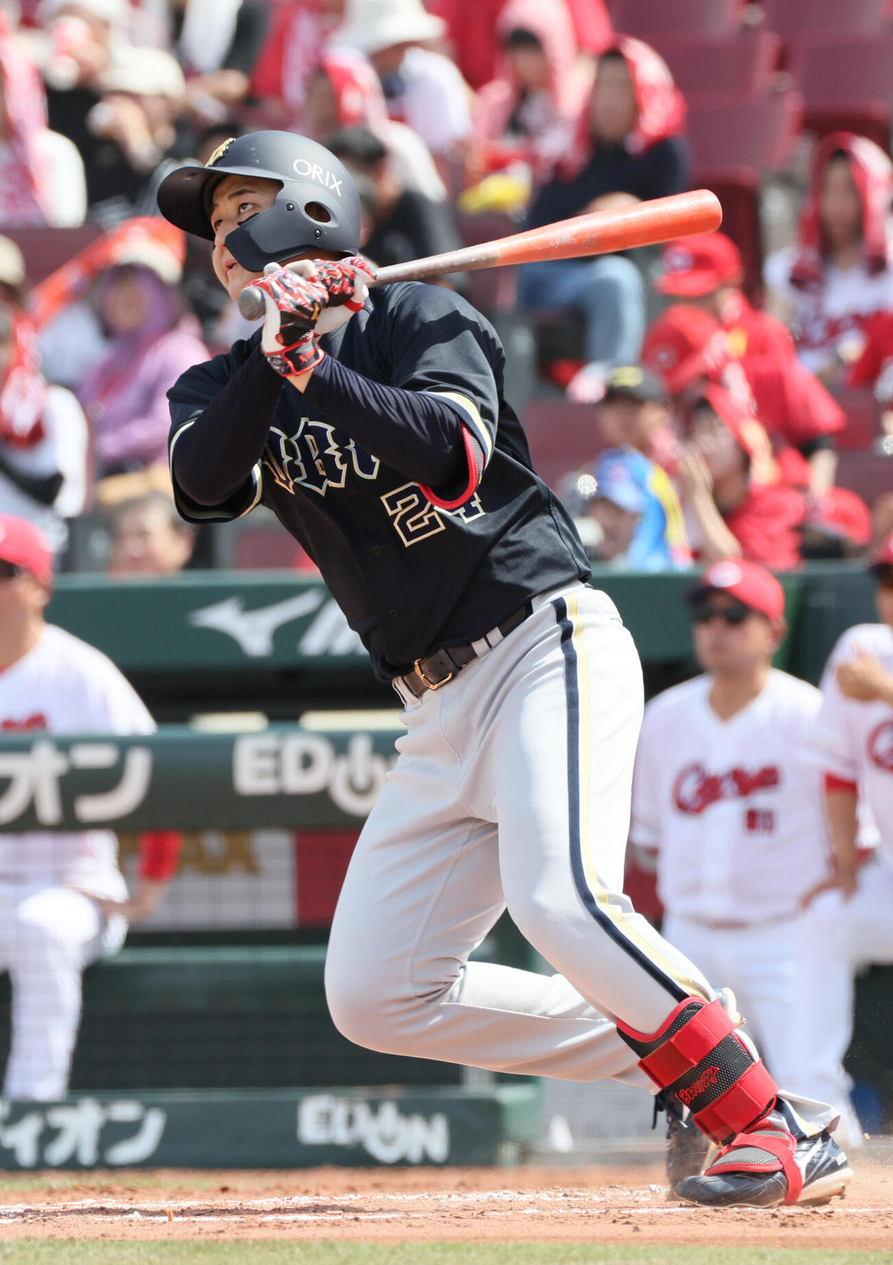 広島対オリックス4回表オリックス無死、紅林弘太郎は左越え本塁打を放つ（撮影・加藤孝規）