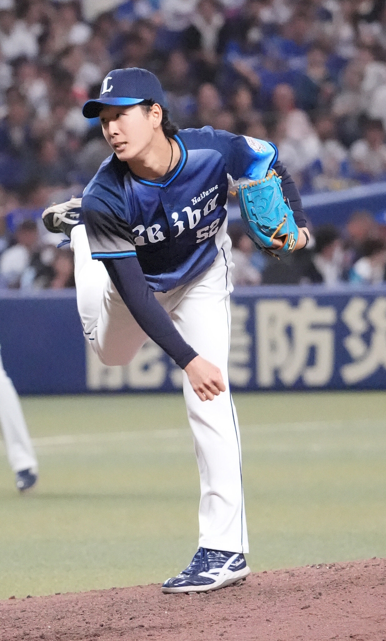 中日対西武　9回裏、西武2番手で登板する篠原響（撮影・森本幸一）
