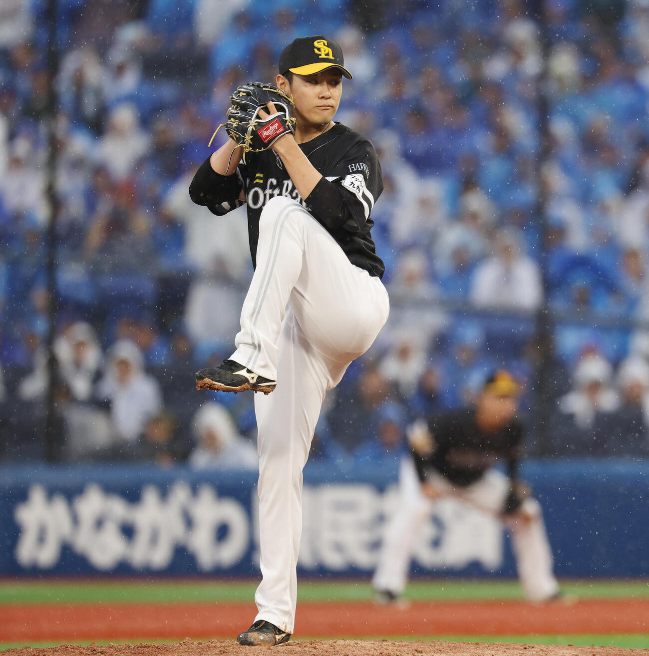 DeNA対ソフトバンク　ソフトバンク6番手の伊藤優輔（撮影・宮地輝）