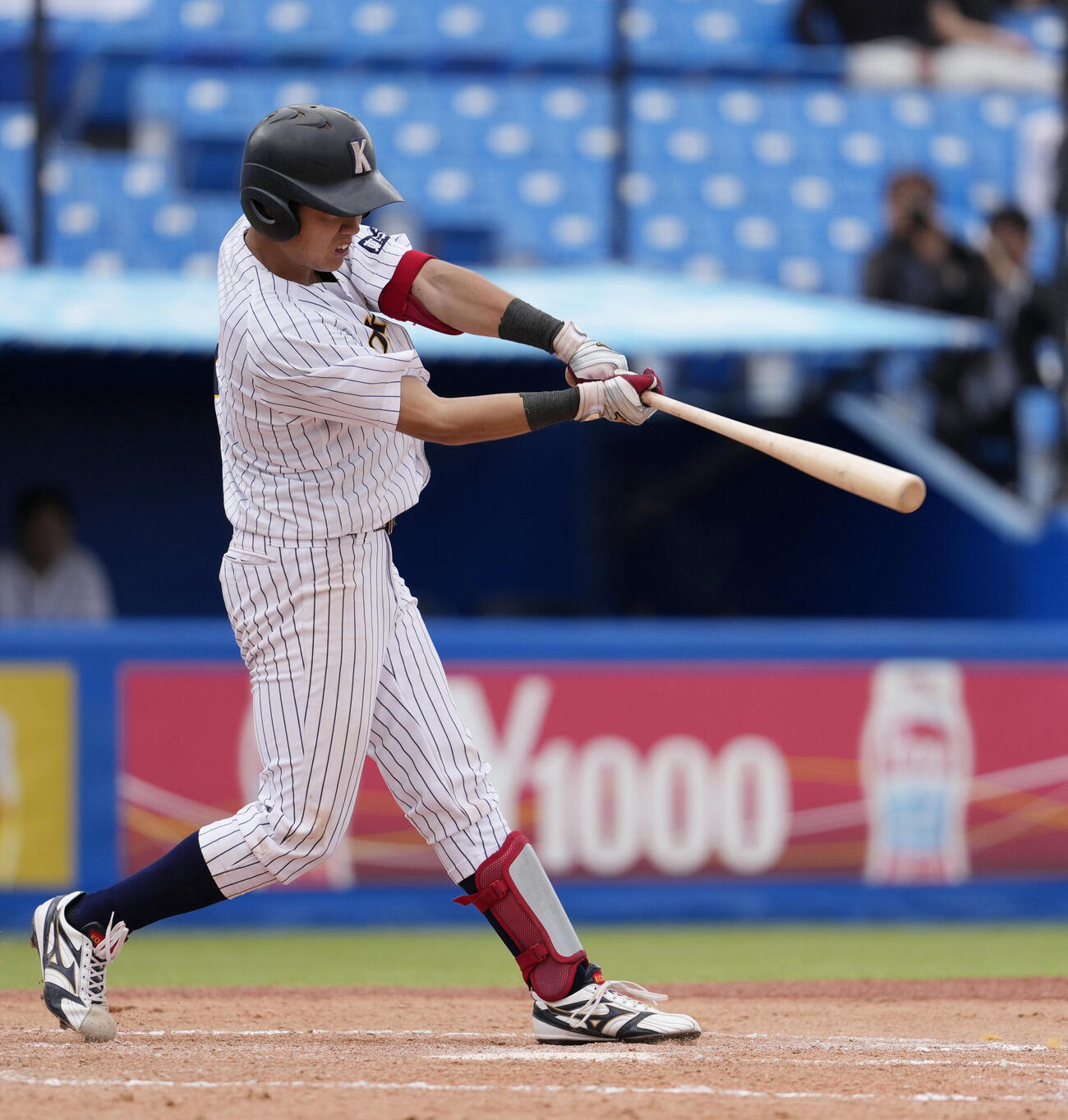 全日本大学野球選手権大会　国際武道大対東日本国際大　8回裏東日本国際大2死三塁、勝ち越しの適時打を放つ柴晴蒼（撮影・小島史椰）