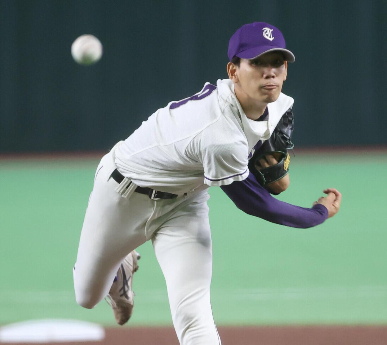 天理大対共栄大　先発した天理大・的場吏玖（撮影・柴田隆二）