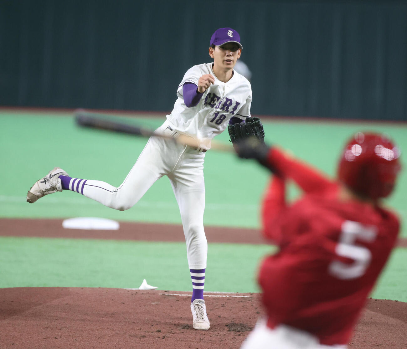 天理大対共栄大　先発した天理大・的場吏玖（撮影・柴田隆二）