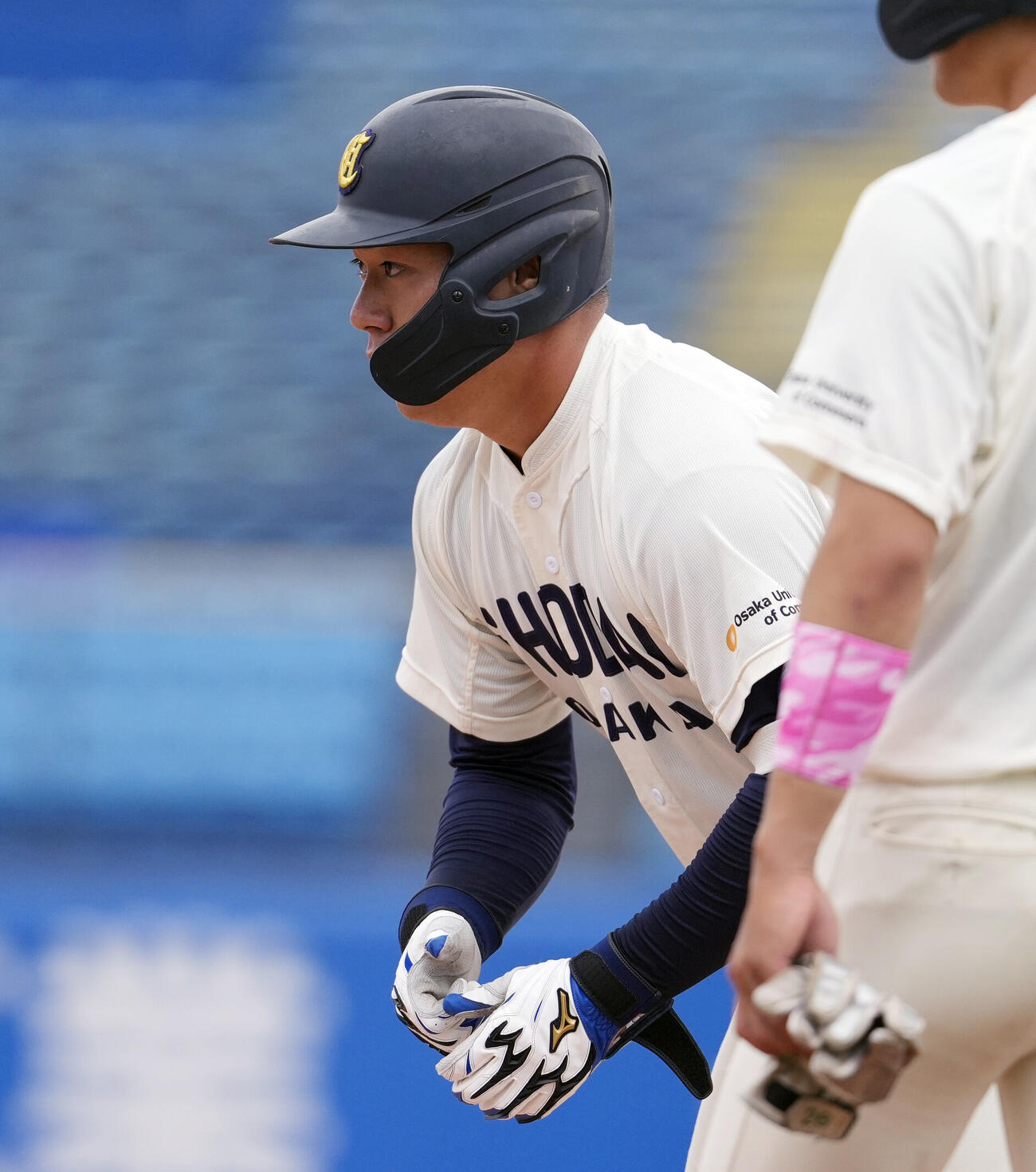 全日本大学野球選手権大会　九産大対大商大　3回裏大商大2死、中前打を放ち出塁する春山陽登（撮影・小島史椰）＝2026年6月8日