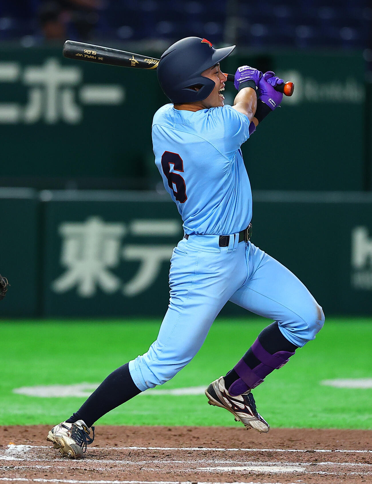 全日本大学野球選手権　日本文理大対横浜商大　3回裏横浜商大無死一塁、安打を放つ石塚快士（撮影・野上伸悟）