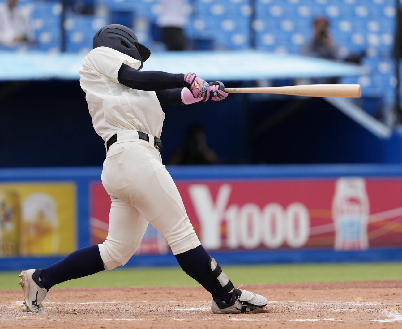 全日本大学野球選手権大会　九産大対大商大　7回裏大商大2死一塁、2点本塁打を放つ権田結輝（撮影・小島史椰）＝2026年6月8日